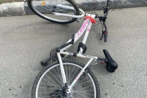 Полиция ищет свидетелей наезда на девочку-велосипедистку в Балаково