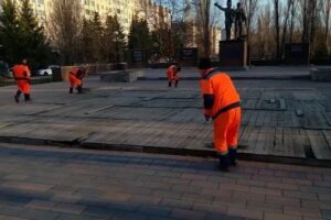 Фонтаны в Балаково начали готовить к работе