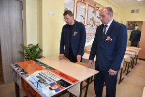 В балаковской школе открыли парту герою СВО