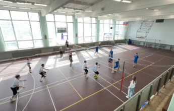 ВИДЕО. В балаковском институте за победу борются студенческие волейбольные команды