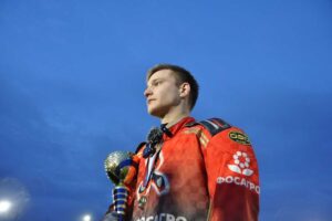 Юниор из Балаково выиграл домашний полуфинал