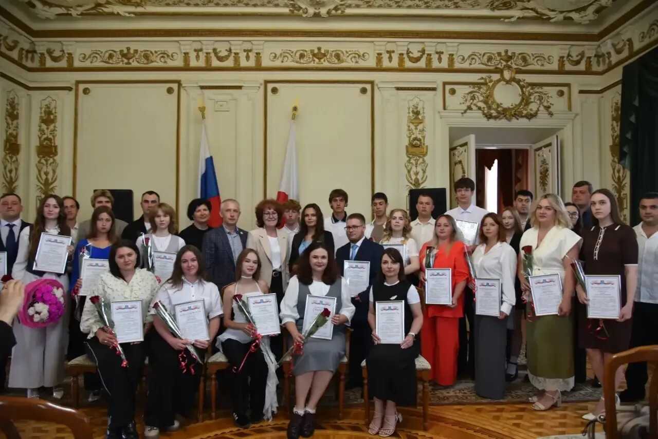 Лучшую молодежь наградили в Балаково