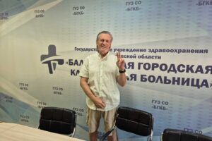 Певец Сергей Челобанов оказался в руках балаковских врачей