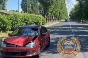 В Балакове под колесами автомобиля оказался подросток