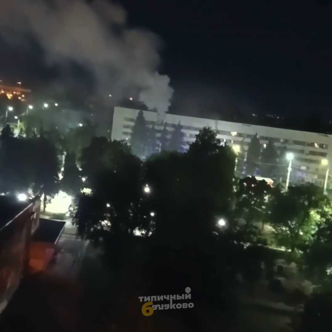 В Балаково ночью горела гостиница «Чайка»