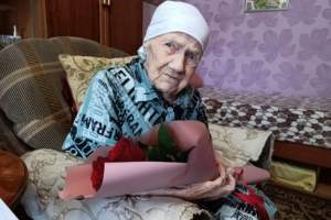Труженица тыла из Балаково отметила 100-летний юбилей