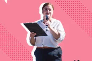 «Наконец это случилось!» Юлия Монахова избавилась от приставки и.о.