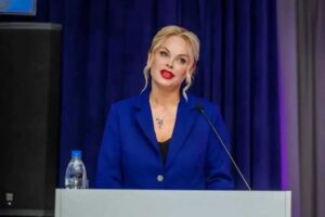 Директор балаковской школы вышла в финал конкурса «Знание»