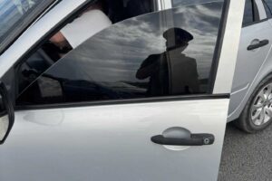 За два часа рейда в Балаково поймали 12 автомобилей с тонировкой