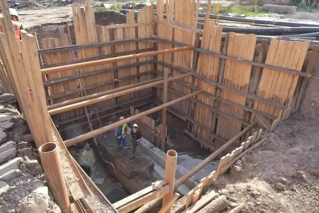 ремонт коллектора Волжской в Балакове