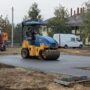 В Балаково асфальт начали укладывать только с приходом дождей