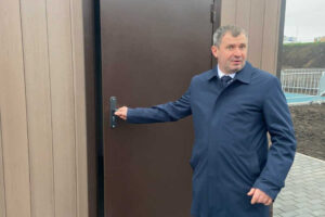 «Это правильное решение». О чем шла речь на встрече губернатора Романа Бусаргина с главой Балаковского района