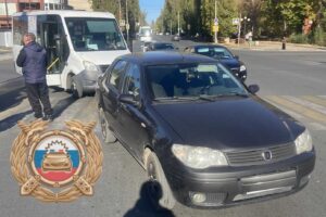 Автобус с пассажирами в Балаково врезался в иномарку