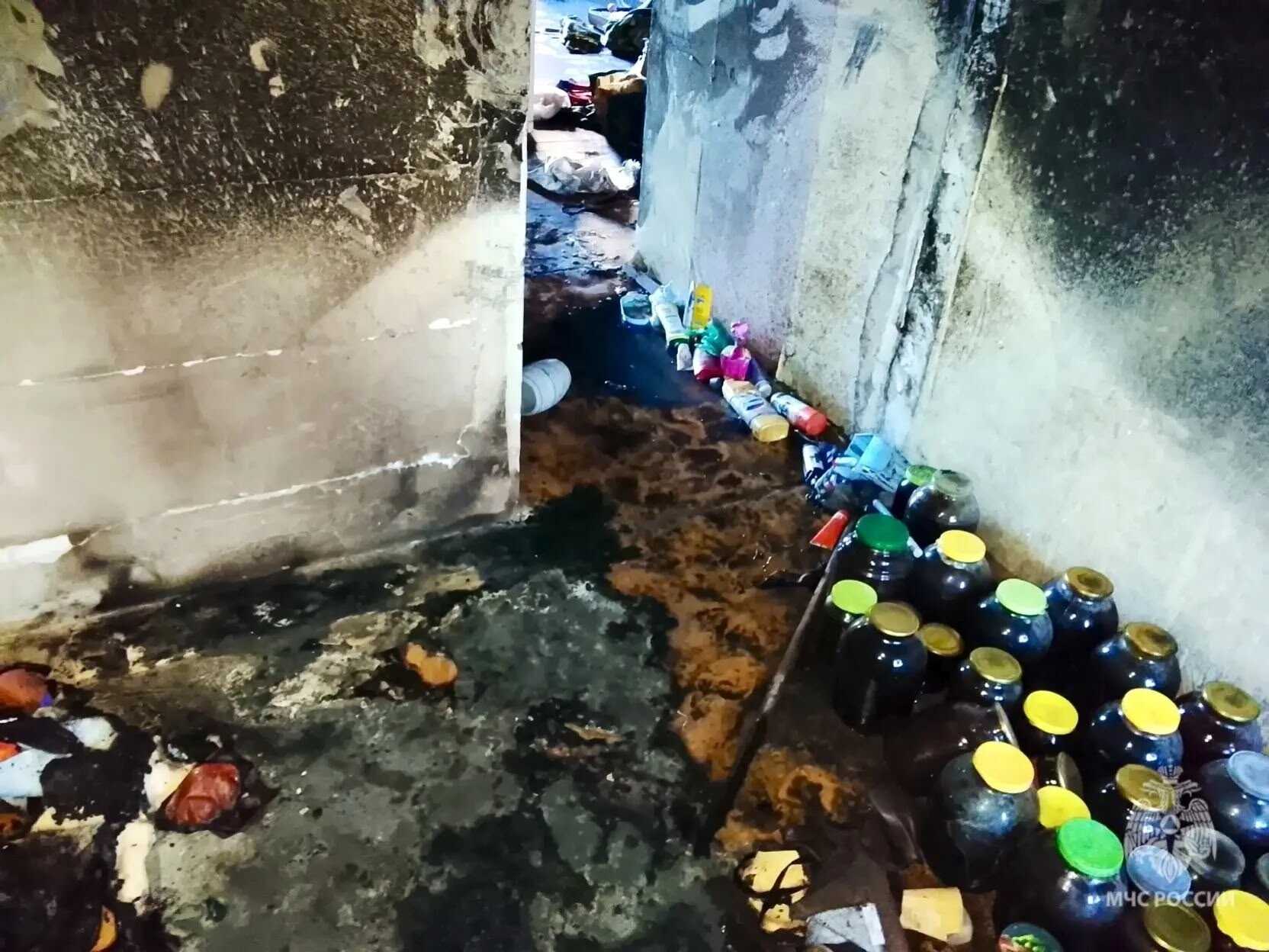 Двое мужчин в Балаково пострадали на пожаре