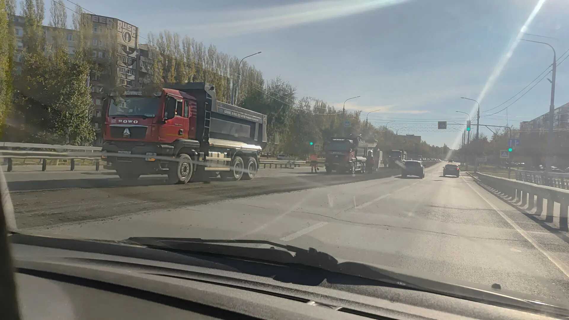 На мосту Победы в Балаково приступили к замене покрытия